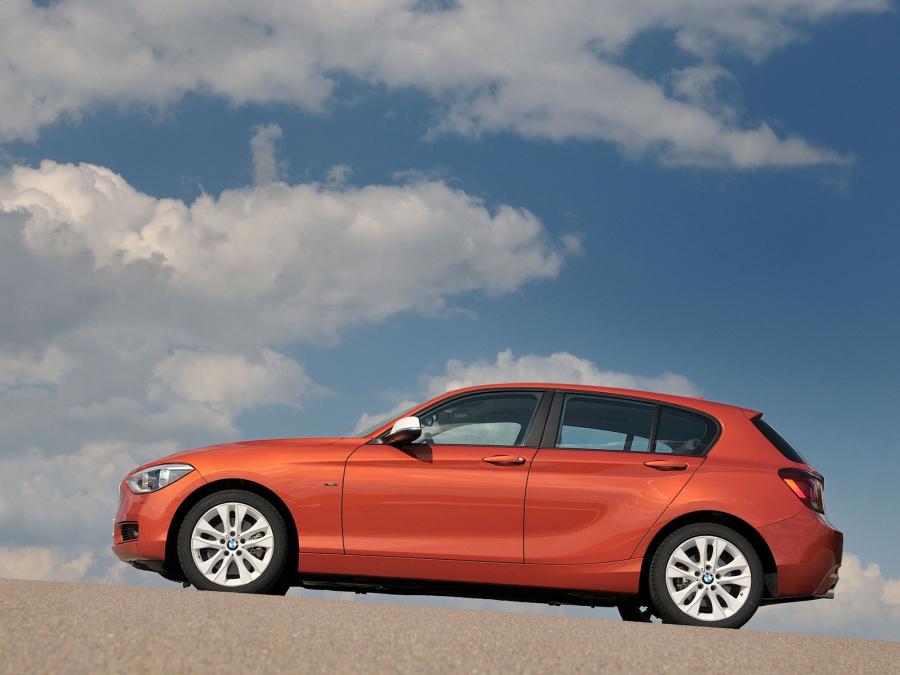  BMW 120d 5-Door Urban Line 2011 года  (фото 11 из 30)